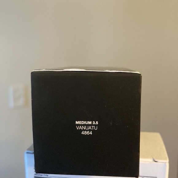 NARS Sheer Glow Foundation Medium 3.5 Vanuatu — BRAND NEW, SEALED - Picture 9 of 13